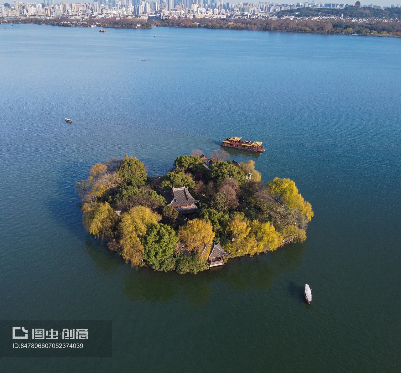 航拍杭州西湖湖心岛